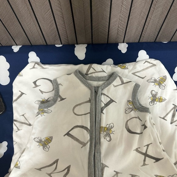 Burt's Bees White and Gray Sleep Sack with Bee and Alphabet Design - Picture 3 of 4